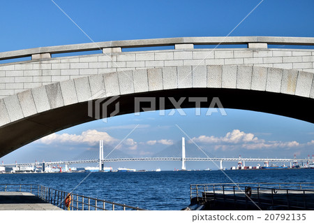 Yokohama Bay Bridge (from Lingang Park) Yokohama Bay Bridge (from Lingang Park) 20792135