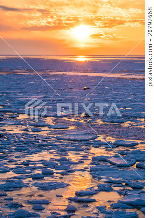 冬天的鄂霍次克海（Shari-cho Utoro） 20792668