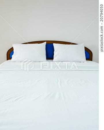White bed  White bed  20794050