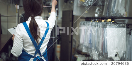 Laundry shop 20794686