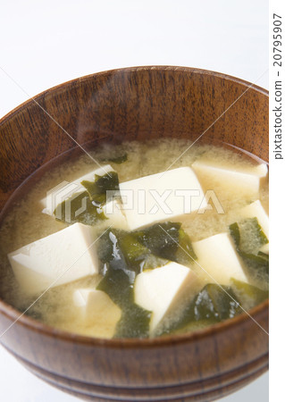 Tofu miso soup Tofu miso soup 20795907