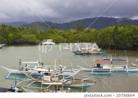 BUKANA, PHILIPPINES - FEB. 3: Morning in the harbo 20798604