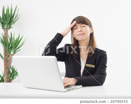 My head hurts OL 20799355