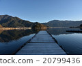 河口湖在冬天 20799436