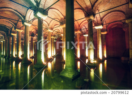Basilica Cistern in Istanbul 20799612