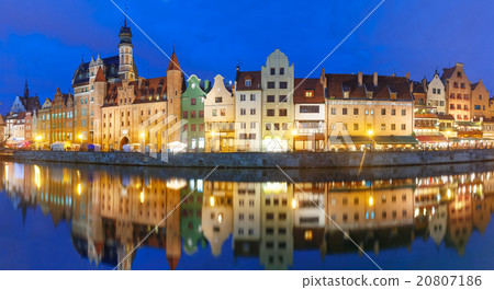 Old Town and Motlawa River in Gdansk, Poland 20807186