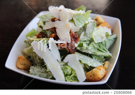 caesar salad in close up 20808066