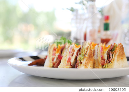Club sandwich 20808205