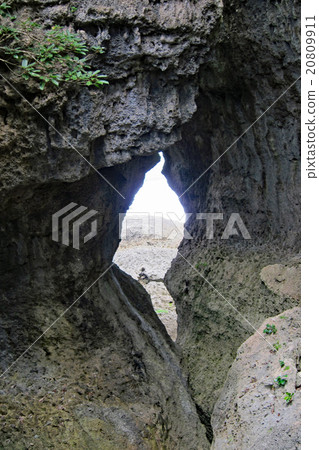 台灣最南端墾丁國家公園鵝鑾鼻公園吻岩 20809911