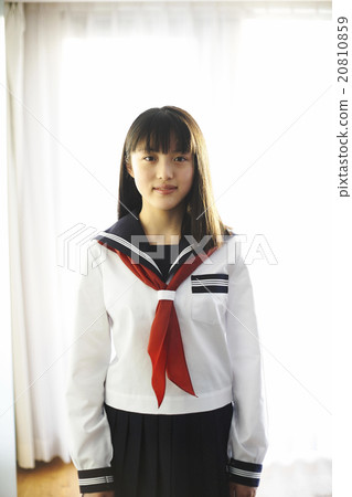 middle School girls  20810859