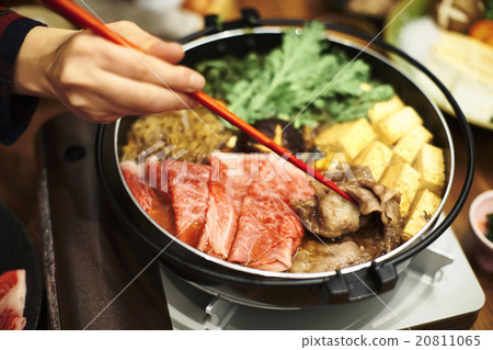 家人吃壽喜燒 家人吃壽喜燒 20811065
