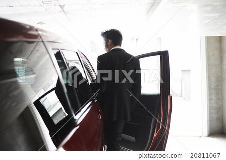 一個去公司工作的人 一個去公司工作的人 20811067