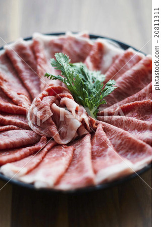 壽喜燒肉美妙地供應 20811311