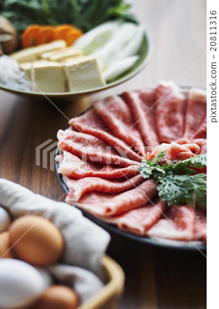 壽喜燒肉美妙地供應 20811316