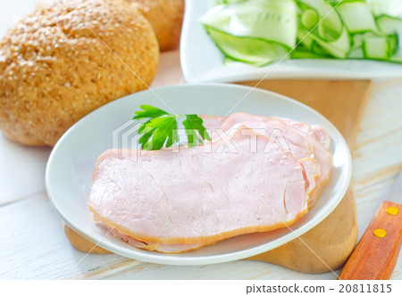 ingredients for sandwich 20811815
