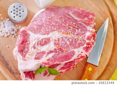 raw meat with spice raw meat with spice 20813349