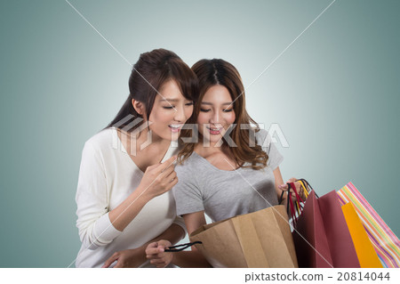 Asian shopping woman 20814044