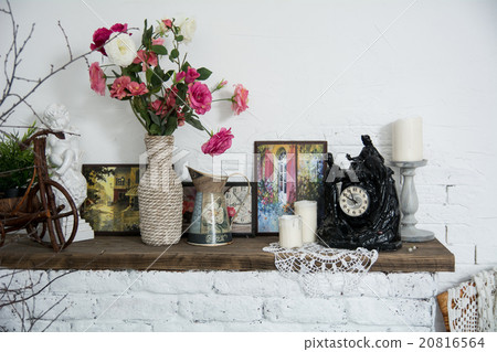 Interior design vases with flowers  20816564