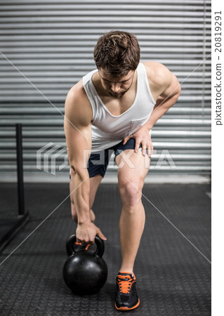 Fit man lifting dumbbells Fit man lifting dumbbells 20819291