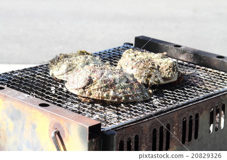 Charcoal grilling of marine products Charcoal grilling of marine products 20829326