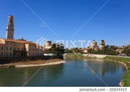 Verona panorama Adige 20834425