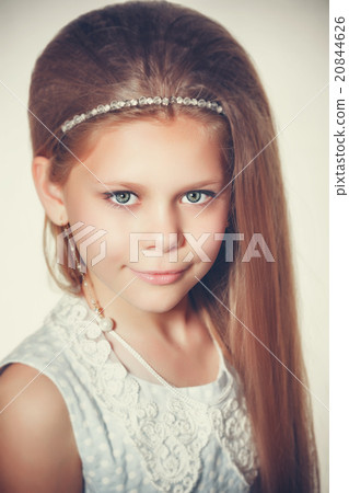 Portrait of a little fashion kid girl 20844626