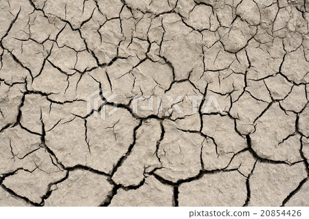 Cracked ground 20854426