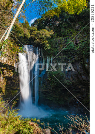 Inukai waterfall 20859231