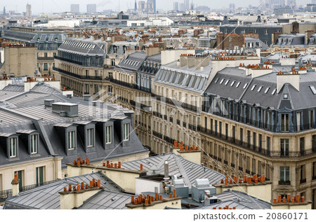Traditional buildings in Paris Traditional buildings in Paris 20860171