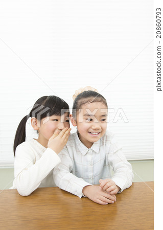 A girl who tells a secret story A secret story Hisoho story girls elementary school student 2 friends and sisters A girl who tells a secret story A secret story Hisoho story girls elementary school student 2 friends and sisters 20860793