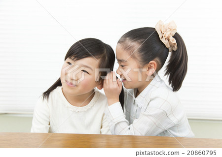 A girl who tells a secret story A secret story Hisoho story girls elementary school student 2 friends and sisters A girl who tells a secret story A secret story Hisoho story girls elementary school student 2 friends and sisters 20860795