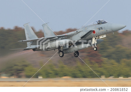 空中自衛隊戰鬥機起飛F  -  15J 20861852