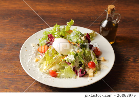 Caesar salad  20868979