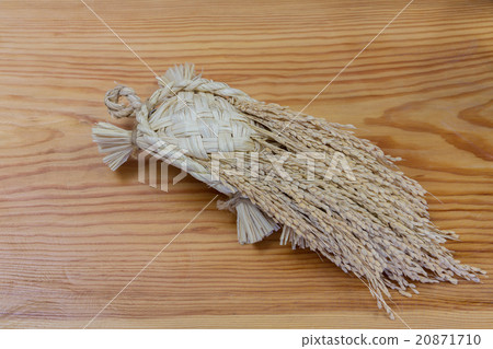 Turtle made with straw 20871710