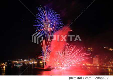 Omiichi Sumiyoshi fireworks festival (Onomichi city, Hiroshima prefecture) Omiichi Sumiyoshi fireworks festival (Onomichi city, Hiroshima prefecture) 20886070