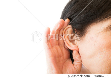 Senior women who listen to ears 20886292