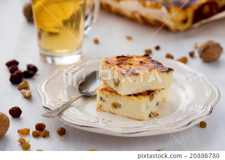 Appetizing cottage cheese casserole with raisins 20886780