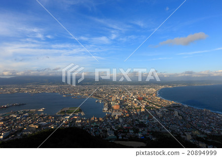 Hakodate in the evening 20894999