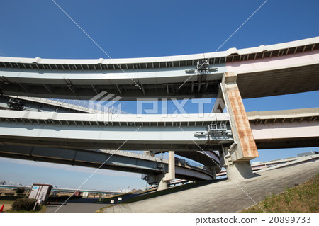 Elevated area scenery near Yotsugi Junction Elevated area scenery near Yotsugi Junction 20899733
