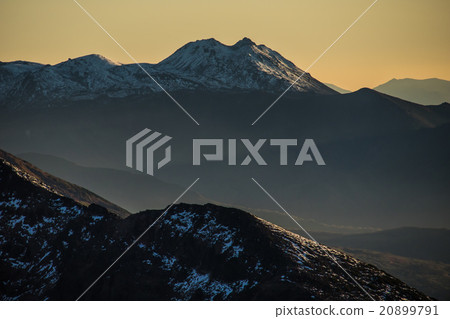 Mount Tom Laus. From Tokachidake. September 20899791