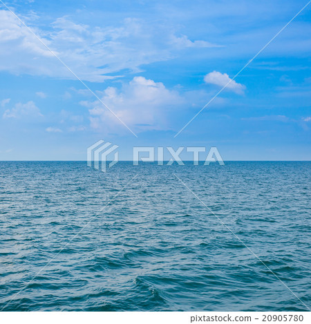 SEA AND BLUE SKY SEA AND BLUE SKY 20905780