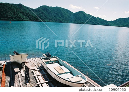 Lake and boat Lake and boat 20906960