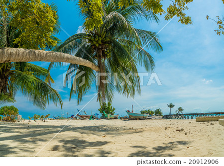 koh Samui beach and tropical sea koh Samui beach and tropical sea 20912906