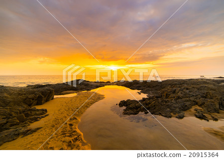 Sunset in Khao Lak 20915364
