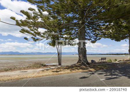 Calm seas of the Abel Tasman National Park Calm seas of the Abel Tasman National Park 20918740