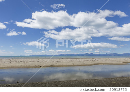 Calm seas of the Abel Tasman National Park Calm seas of the Abel Tasman National Park 20918753