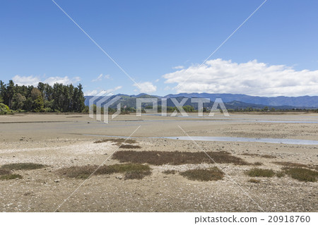Calm seas of the Abel Tasman National Park Calm seas of the Abel Tasman National Park 20918760
