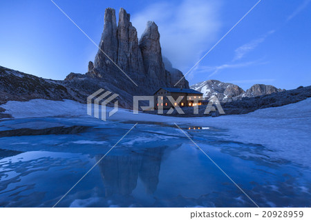 Vajolet Towers in Dolomites Vajolet Towers in Dolomites 20928959