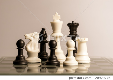 Business team success, teamwork, chess 20929776