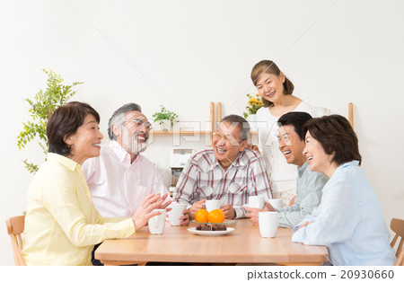 Active Senior 20930660